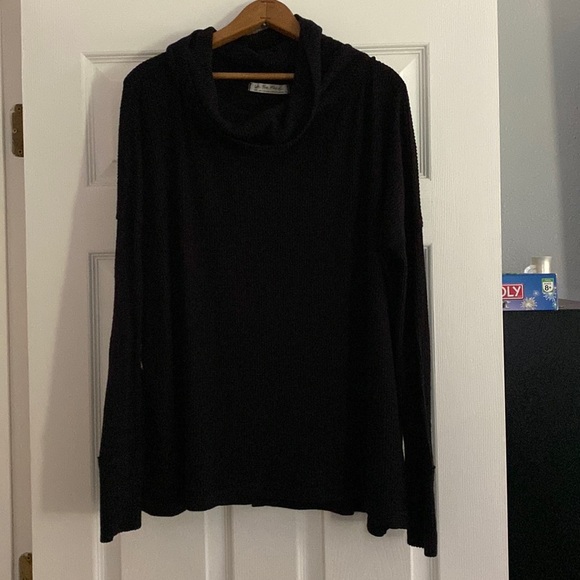 We The Free black sweater with cowl neck split back. T109 - Picture 2 of 8